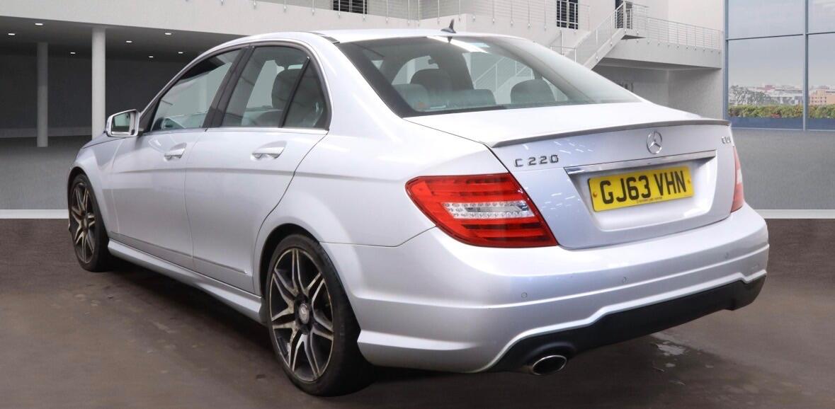 Used Mercedes-Benz C Class 2013 for sale - 77387456: Photo 6