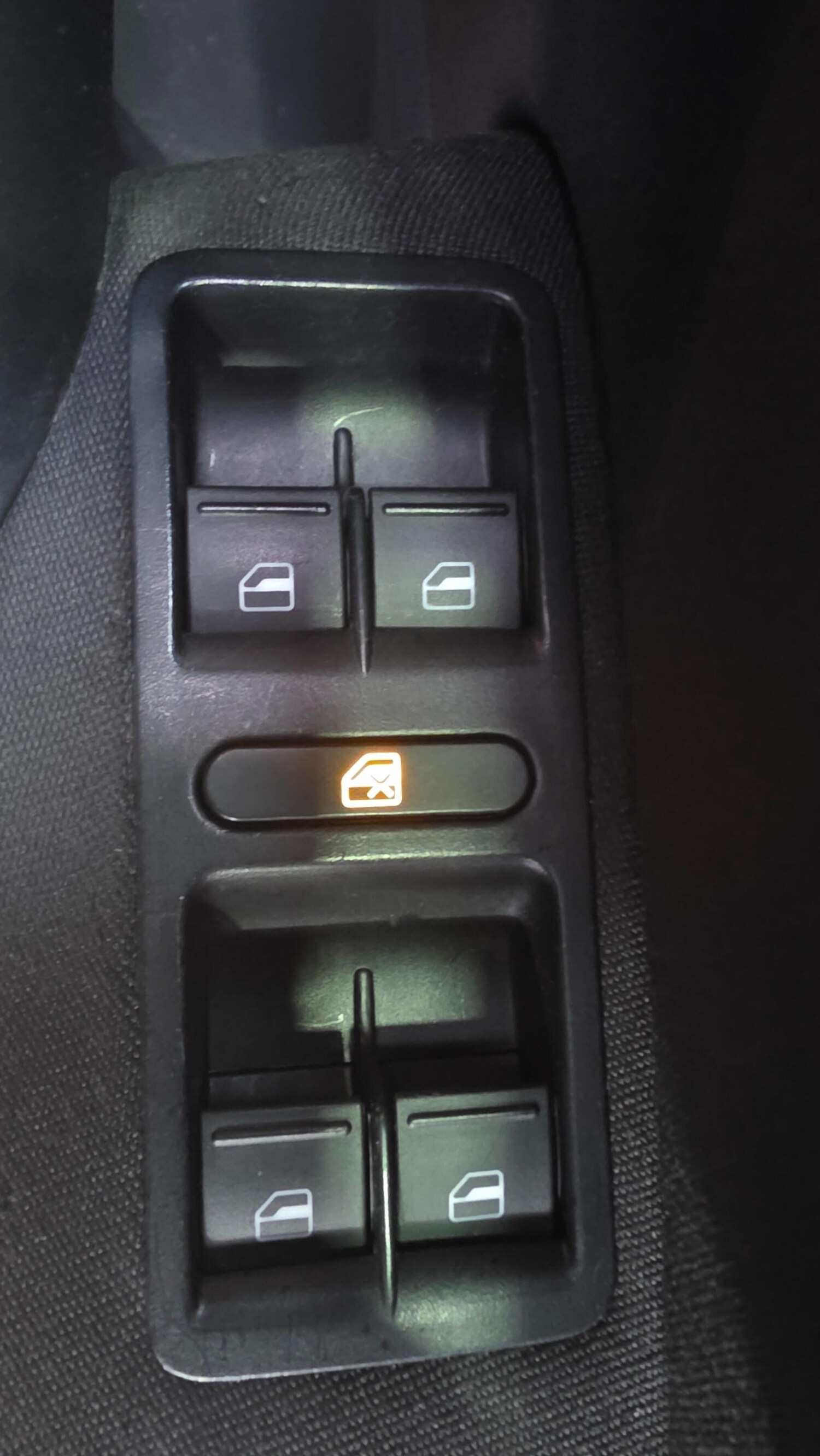 Used Volkswagen Polo 2013 for sale - 77440049: Photo 19