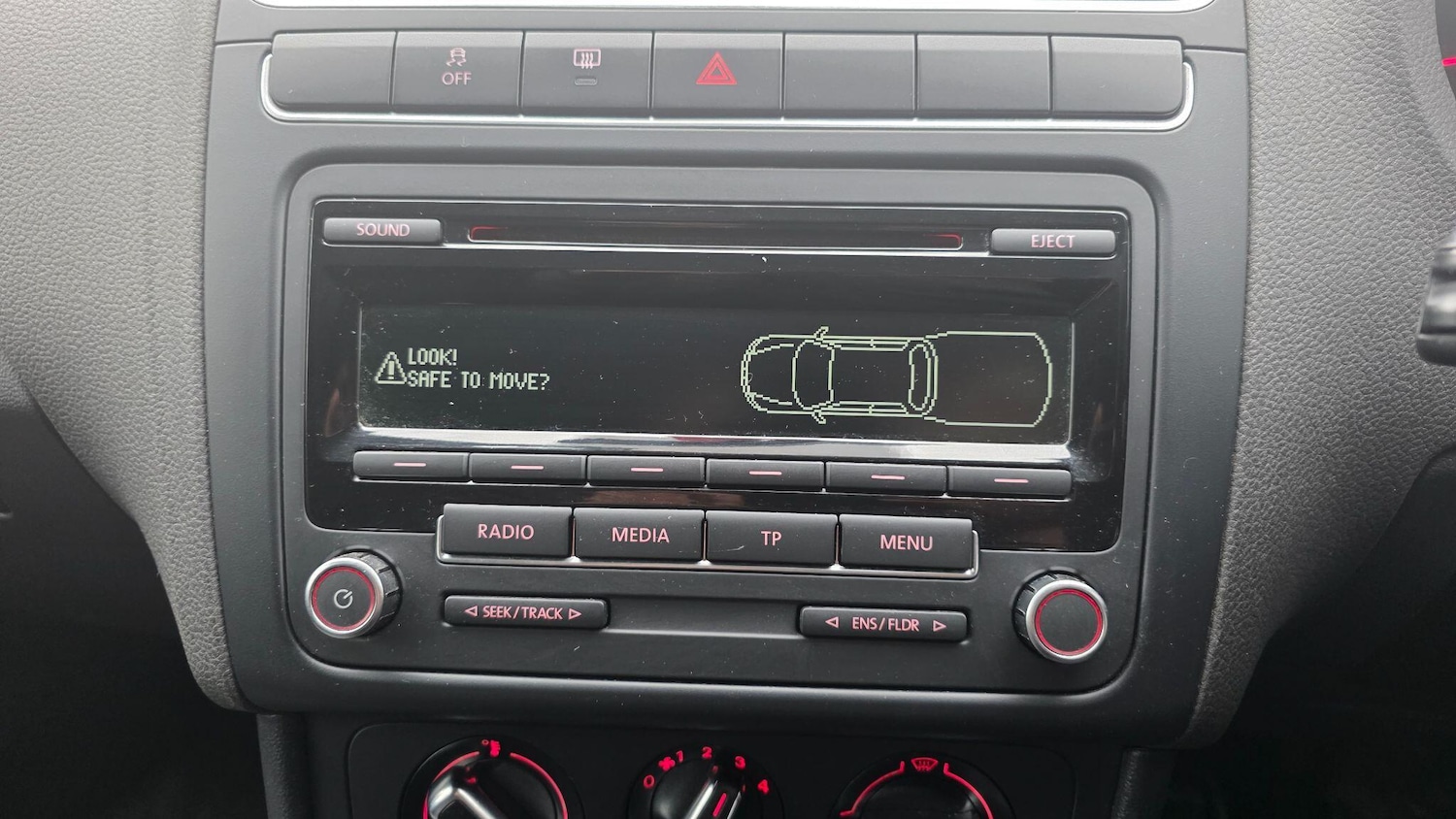 Used Volkswagen Polo 2013 for sale - 77440049: Photo 21