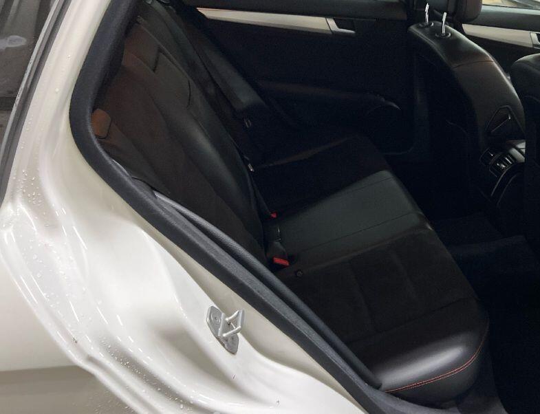 Used Mercedes-Benz C Class 2013 for sale - 76398096: Photo 9