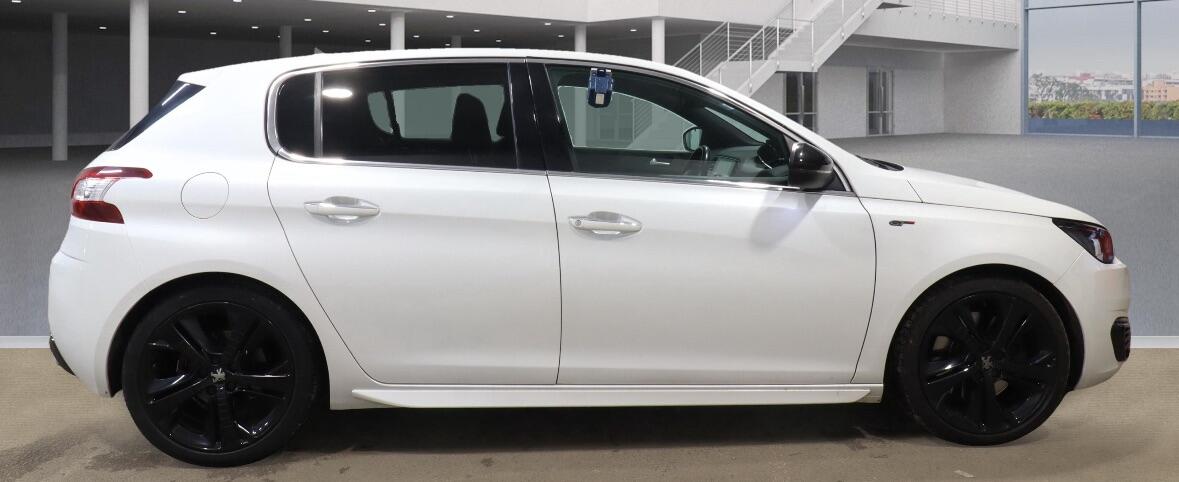 Used Peugeot 308 2015 for sale - 76700759: Photo 2