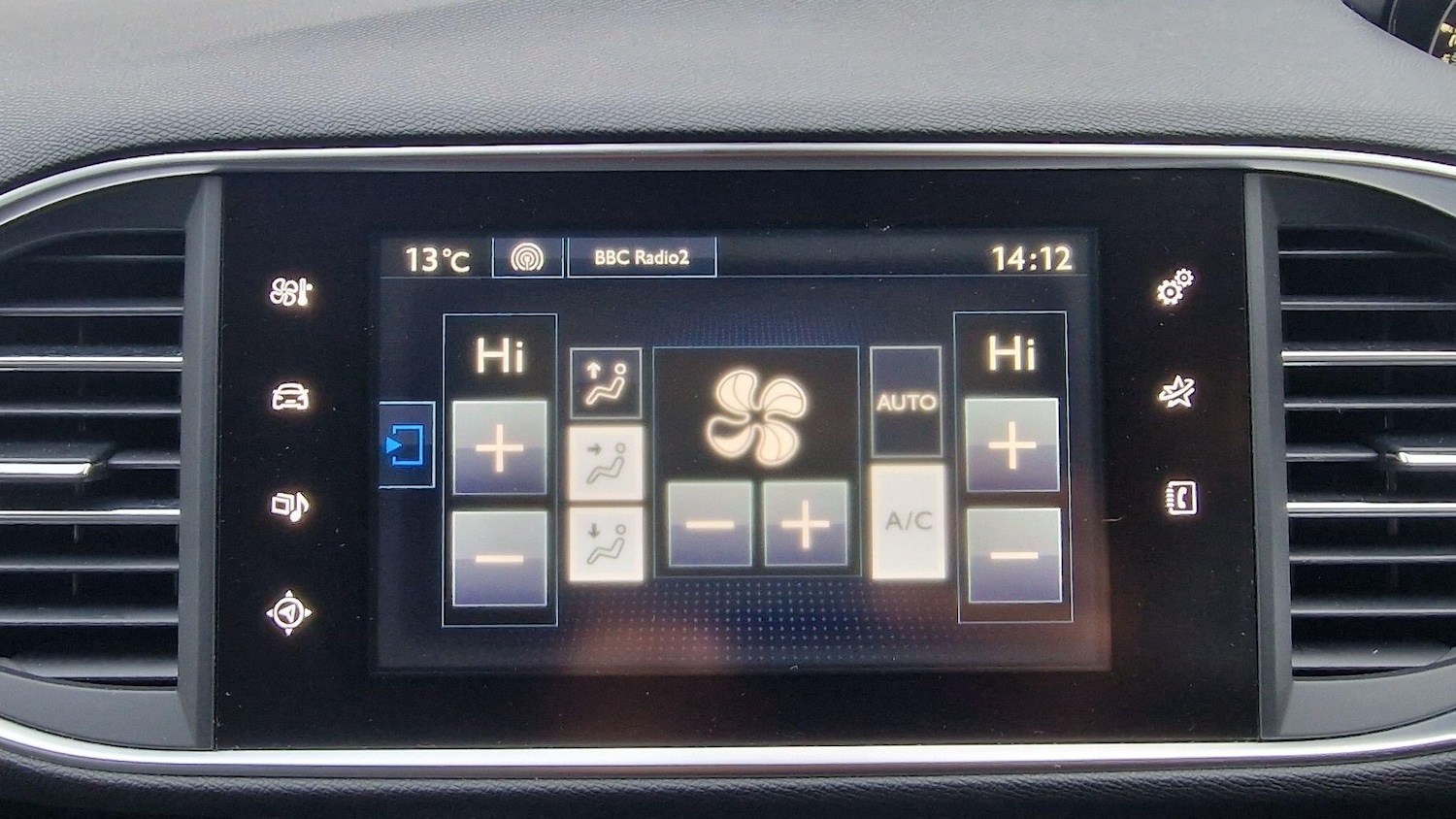 Used Peugeot 308 2015 for sale - 76700759: Photo 23