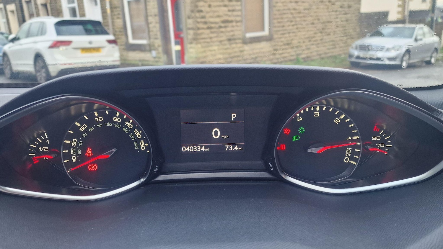 Used Peugeot 308 2015 for sale - 76700759: Photo 24