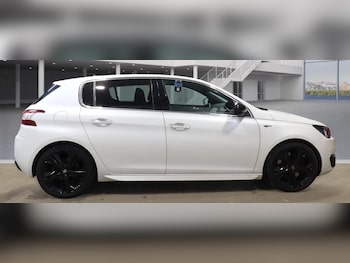 Used Peugeot 308 2015 for sale - 76700759: Photo