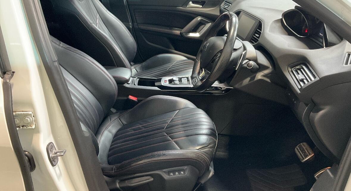 Used Peugeot 308 2015 for sale - 76700759: Photo 7