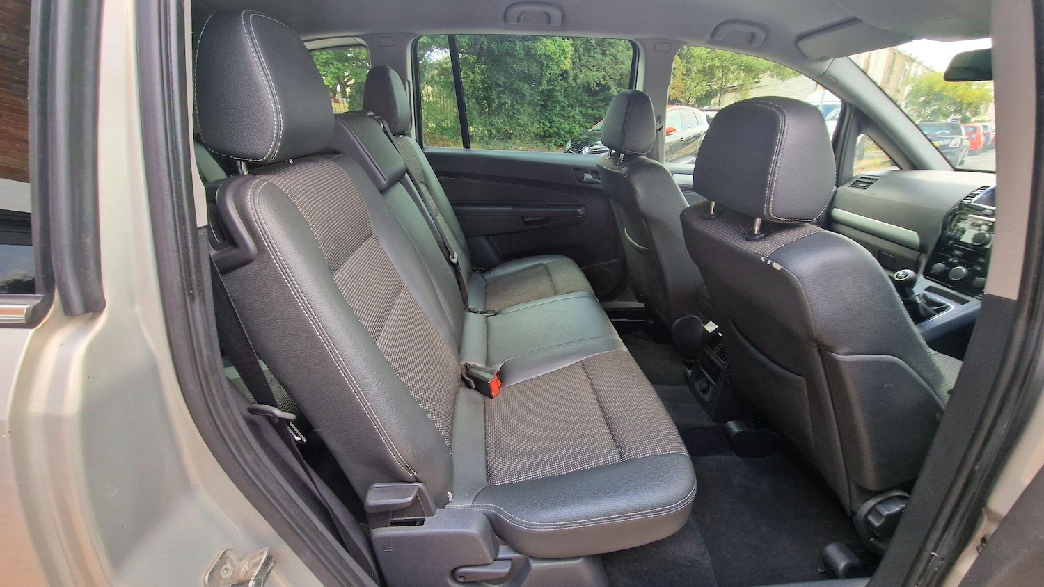 Used Vauxhall Zafira 2009 for sale - 76645013: Photo 16