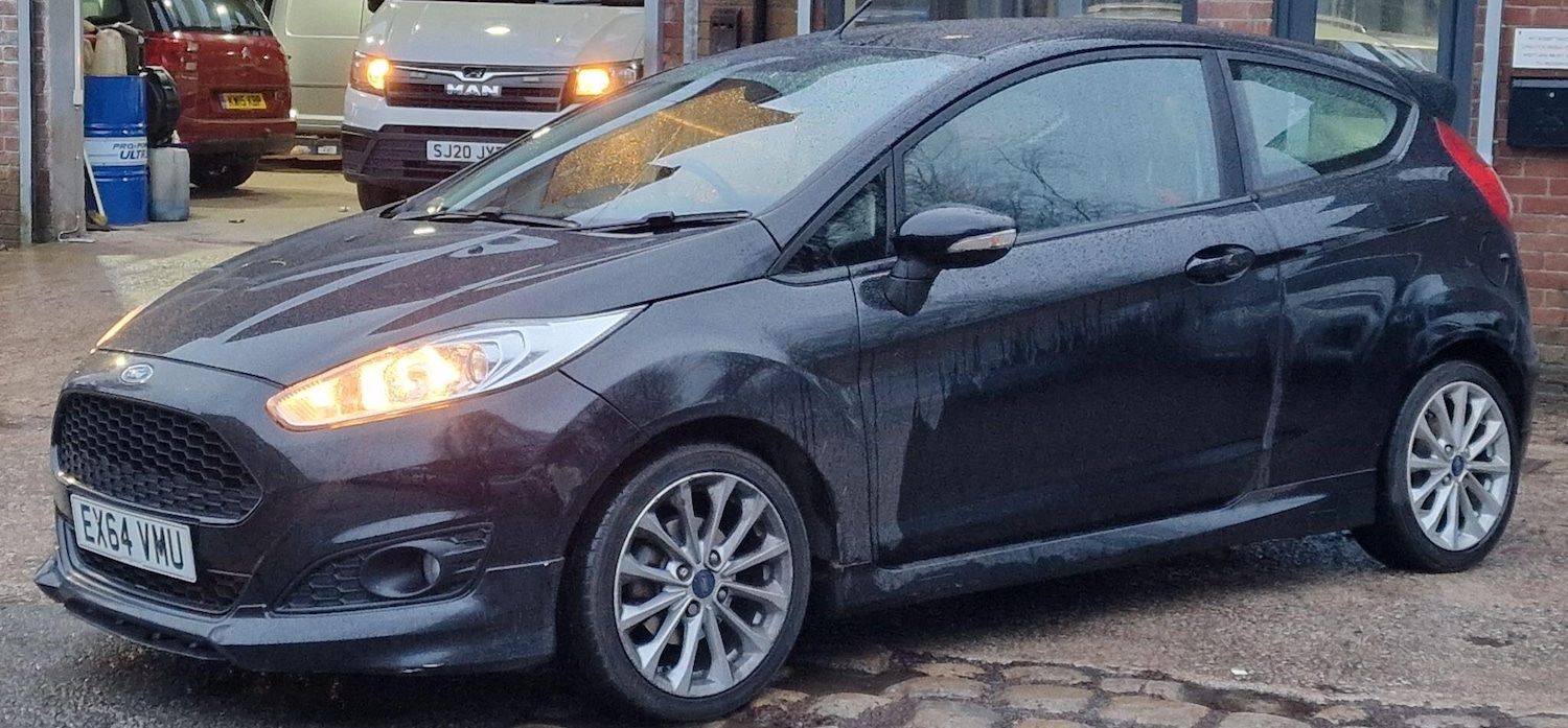 Used Ford Fiesta 2014 for sale - 76752876: Photo 2