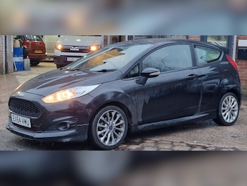Used Ford Fiesta 2014 for sale - 76752876: Photo
