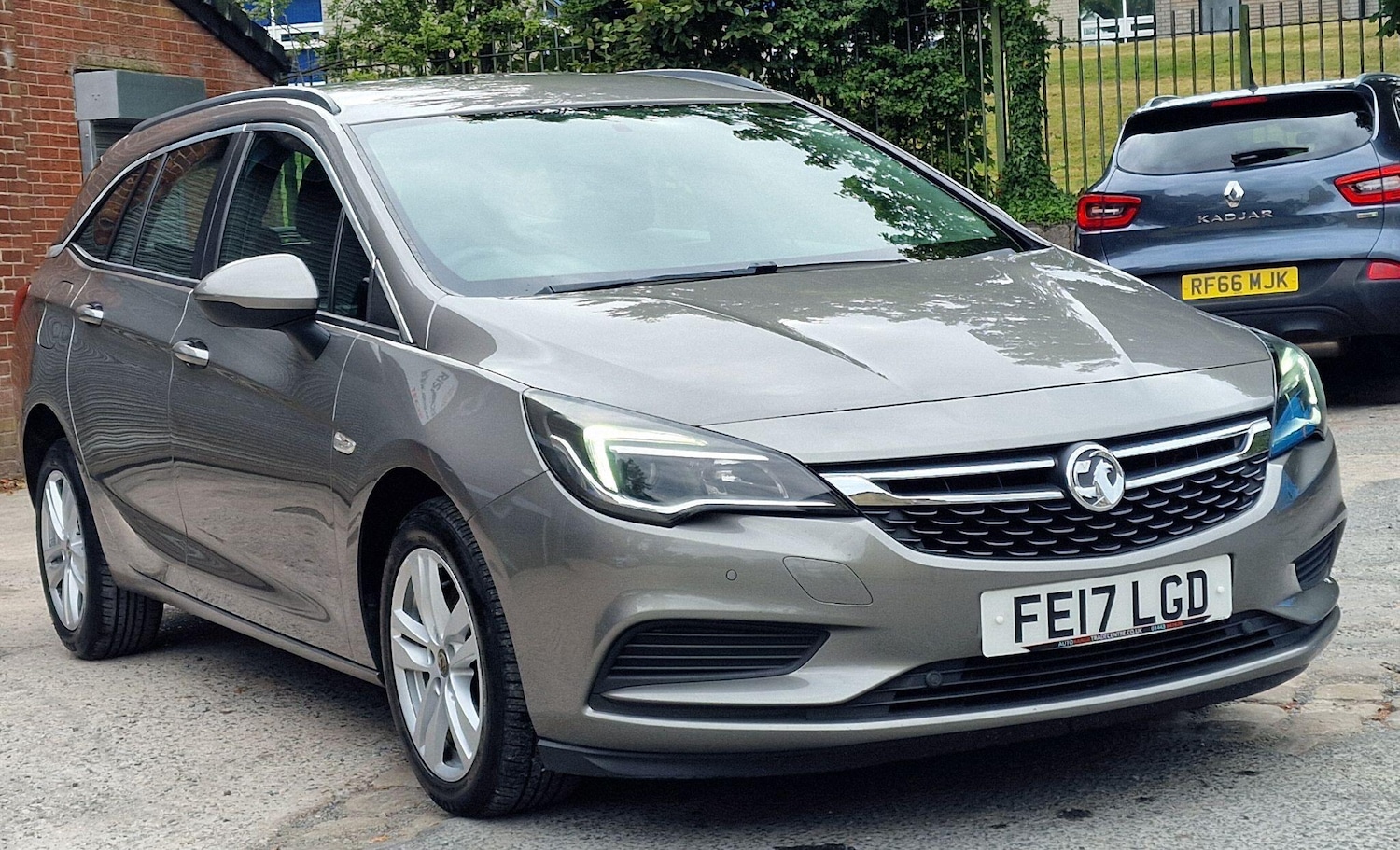 Vehicle 1