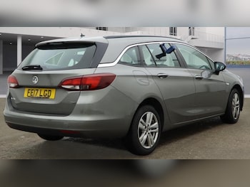 Used Vauxhall Astra 2017 for sale - 75600022: Photo