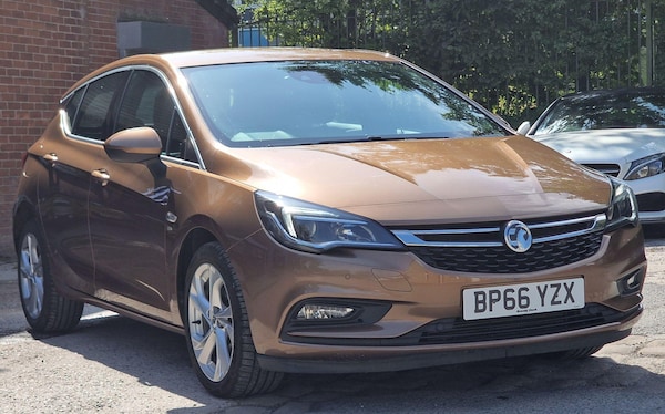 Used Vauxhall Astra 2017 for sale - 75520040: Photo 1