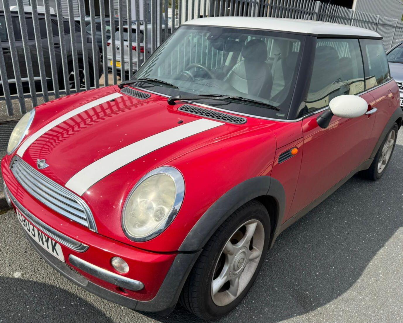 Used MINI Hatch 2003 for sale - 78170329: Photo 2