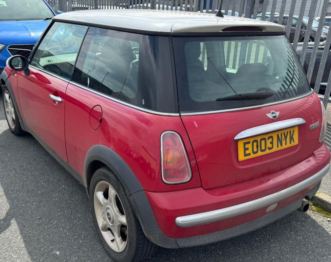 Used MINI Hatch 2003 for sale - 78170329: Photo 3