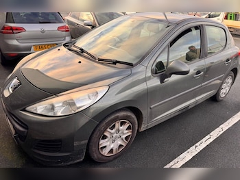 Used Peugeot 207 2011 for sale - 76456938: Photo