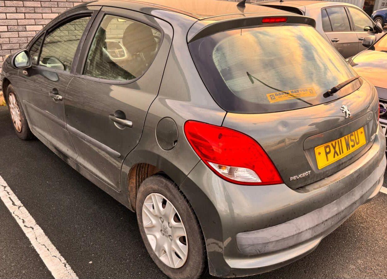 Used Peugeot 207 2011 for sale - 76456938: Photo 3