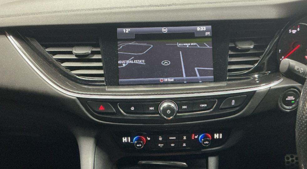 Used Vauxhall Insignia 2017 for sale - 76432608: Photo 8