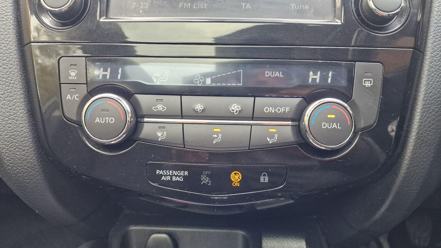 Used Nissan Qashqai 2015 for sale - 76153183: Photo 26