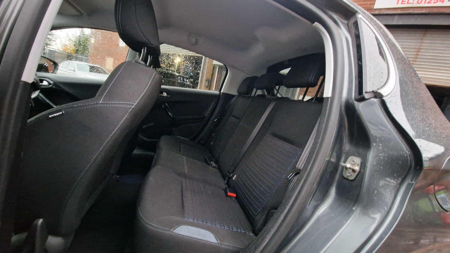 Used Peugeot 208 2015 for sale - 77074645: Photo 11