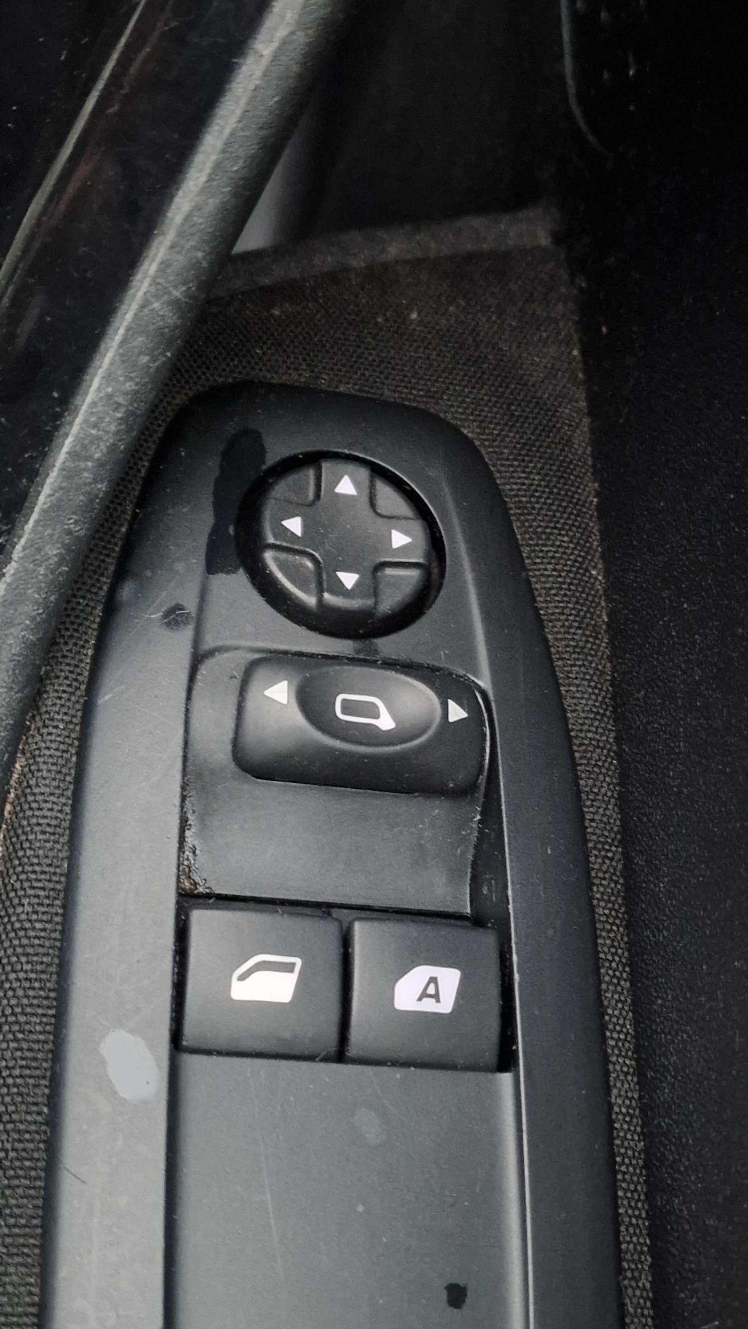 Used Peugeot 208 2015 for sale - 77074645: Photo 12