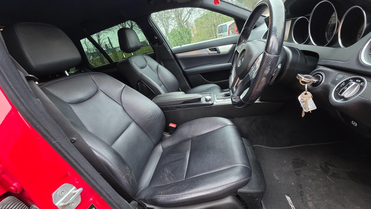 Used Mercedes-Benz C Class 2011 for sale - 77537880: Photo 11