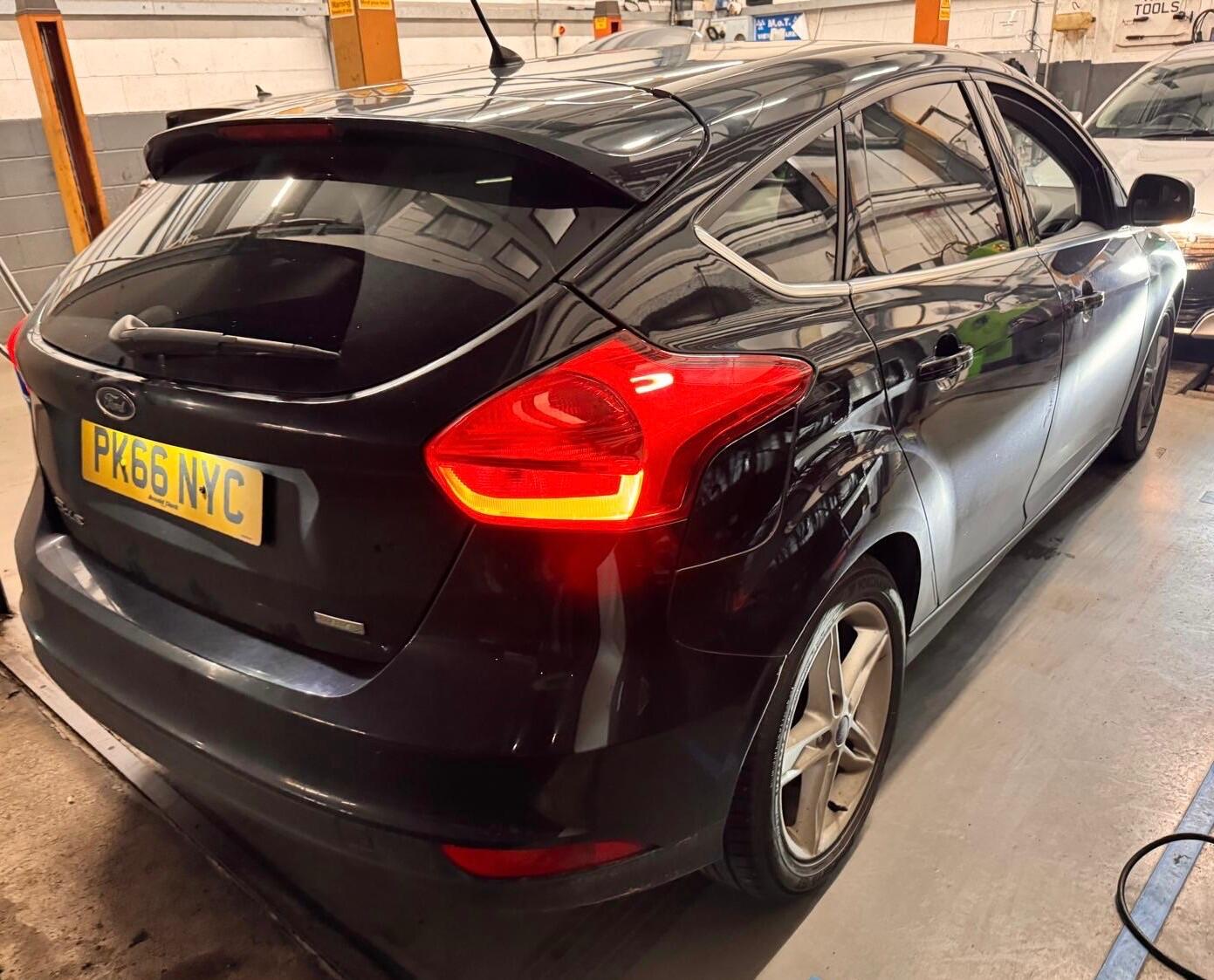 Used Ford Focus 2016 for sale - 76619628: Photo 2