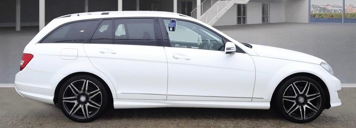 Used Mercedes-Benz C Class 2013 for sale - 77550416: Photo 2