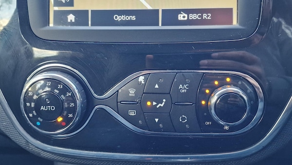 Used Renault Captur 2015 for sale - 76031343: Photo 10