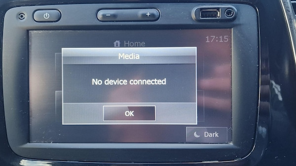 Used Renault Captur 2015 for sale - 76031343: Photo 19