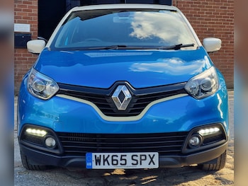 Used Renault Captur 2015 for sale - 76031343: Photo 2