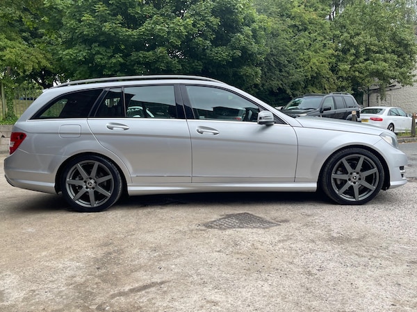 Used Mercedes-Benz C-Class 2014 for sale - 75310709: Photo 11