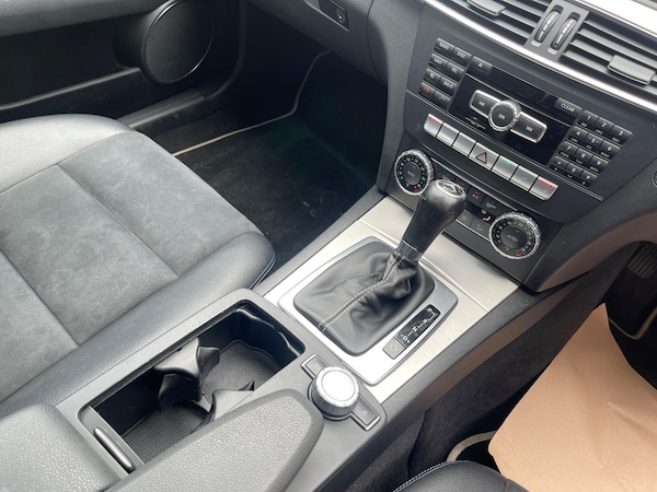 Used Mercedes-Benz C-Class 2014 for sale - 75310709: Photo 26