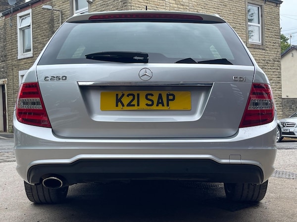 Used Mercedes-Benz C-Class 2014 for sale - 75310709: Photo 6