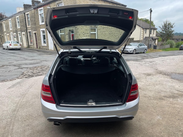 Used Mercedes-Benz C-Class 2014 for sale - 75310709: Photo 7