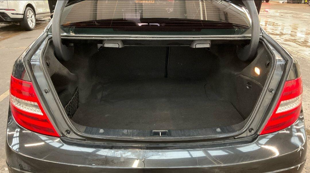 Used Mercedes-Benz C Class 2012 for sale - 76926558: Photo 10