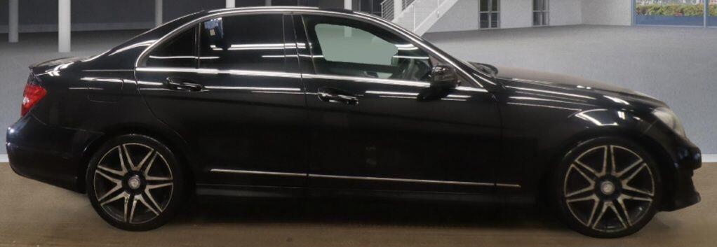Used Mercedes-Benz C Class 2012 for sale - 76926558: Photo 11