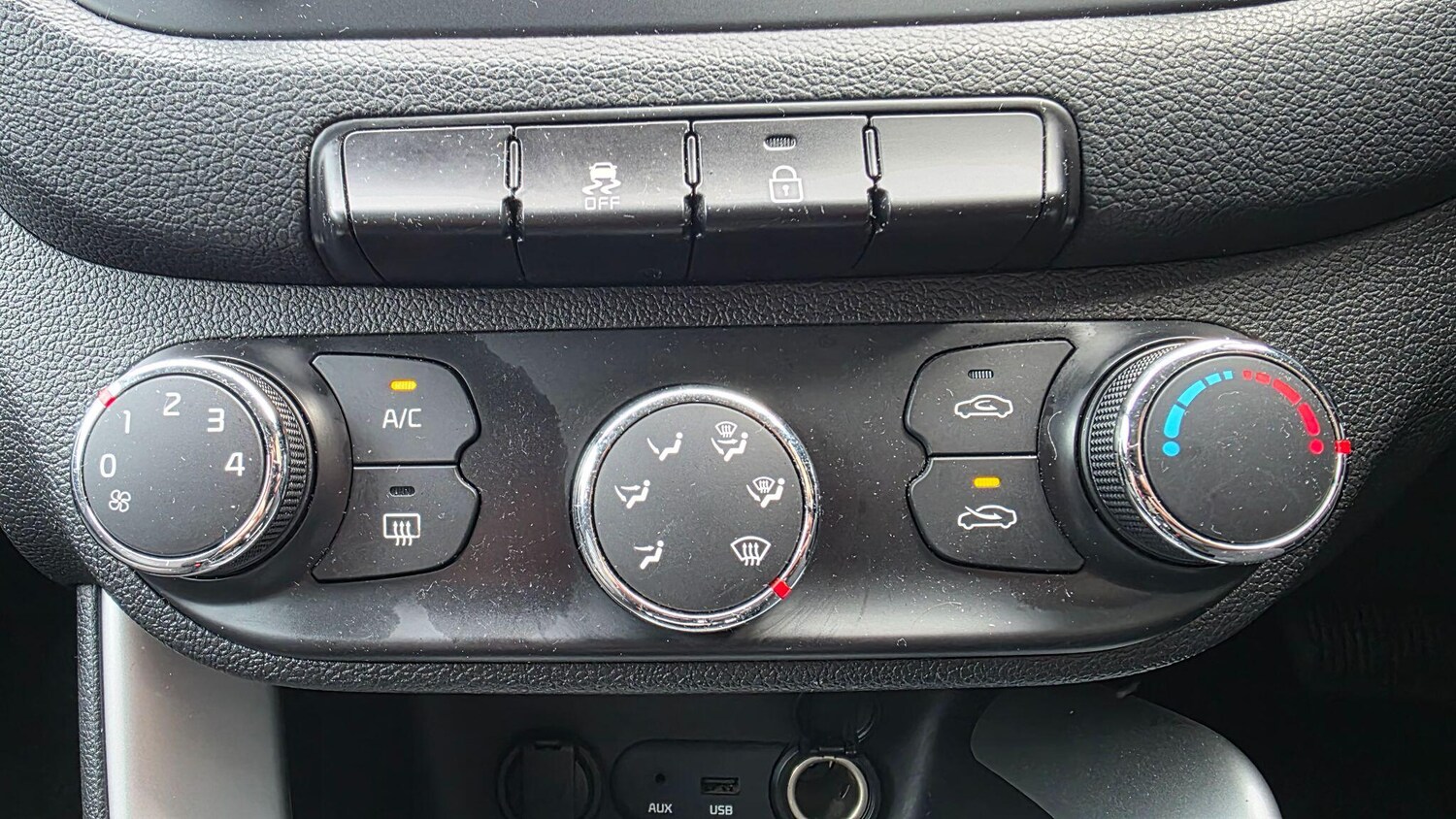 Used Kia Ceed 2013 for sale - 77358660: Photo 17