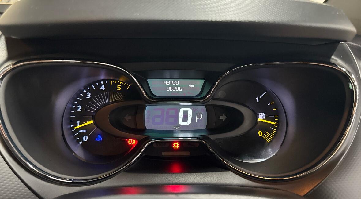 Used Renault Captur 2015 for sale - 76646323: Photo 10