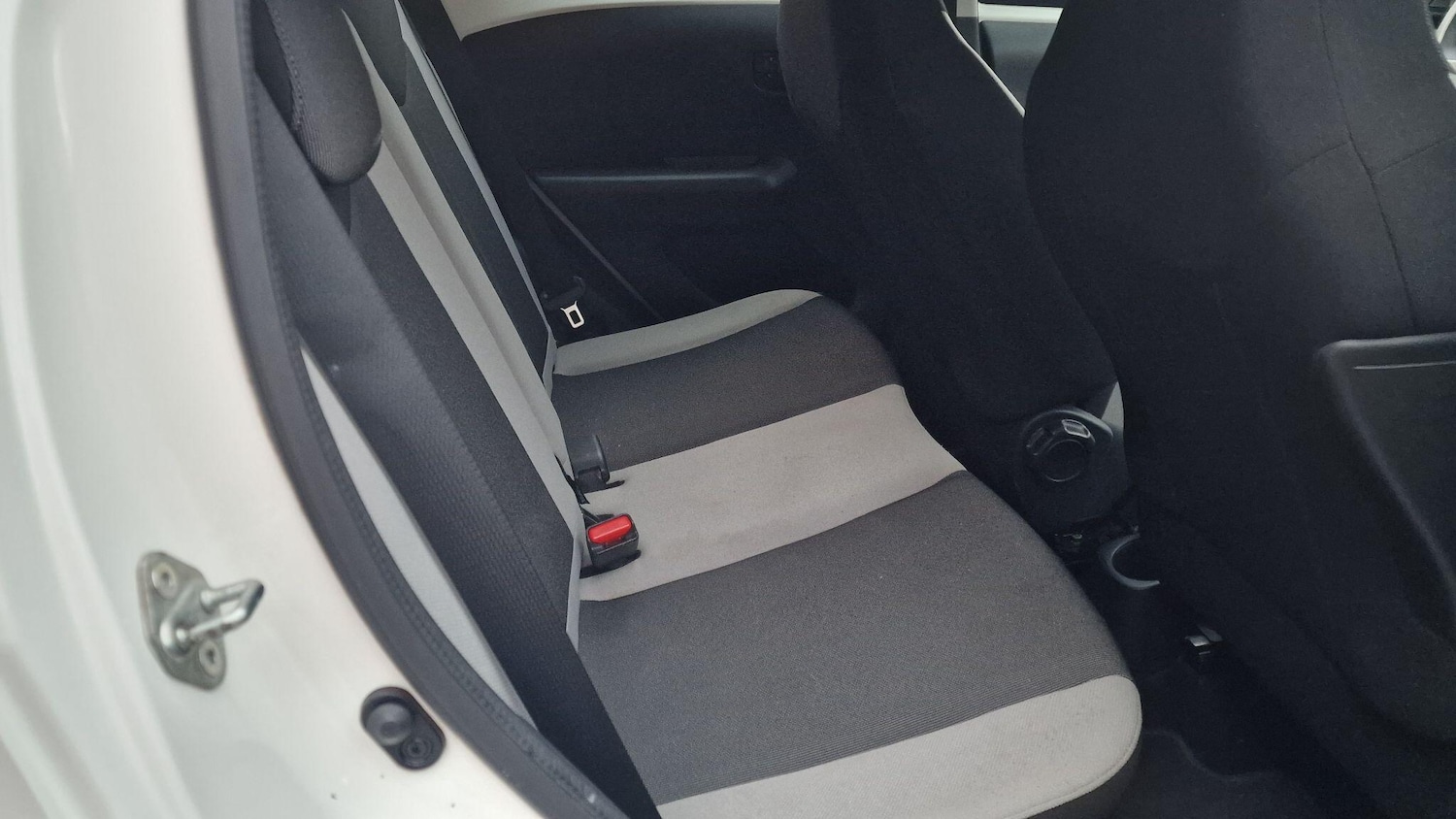 Used Toyota AYGO 2015 for sale - 77057326: Photo 10