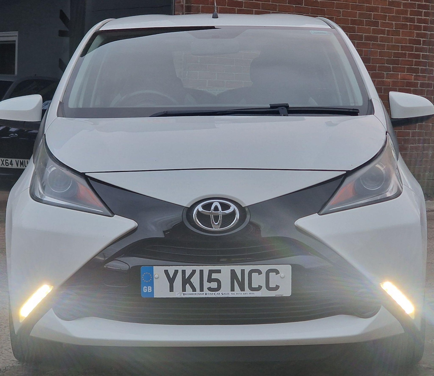 Used Toyota AYGO 2015 for sale - 77057326: Photo 2
