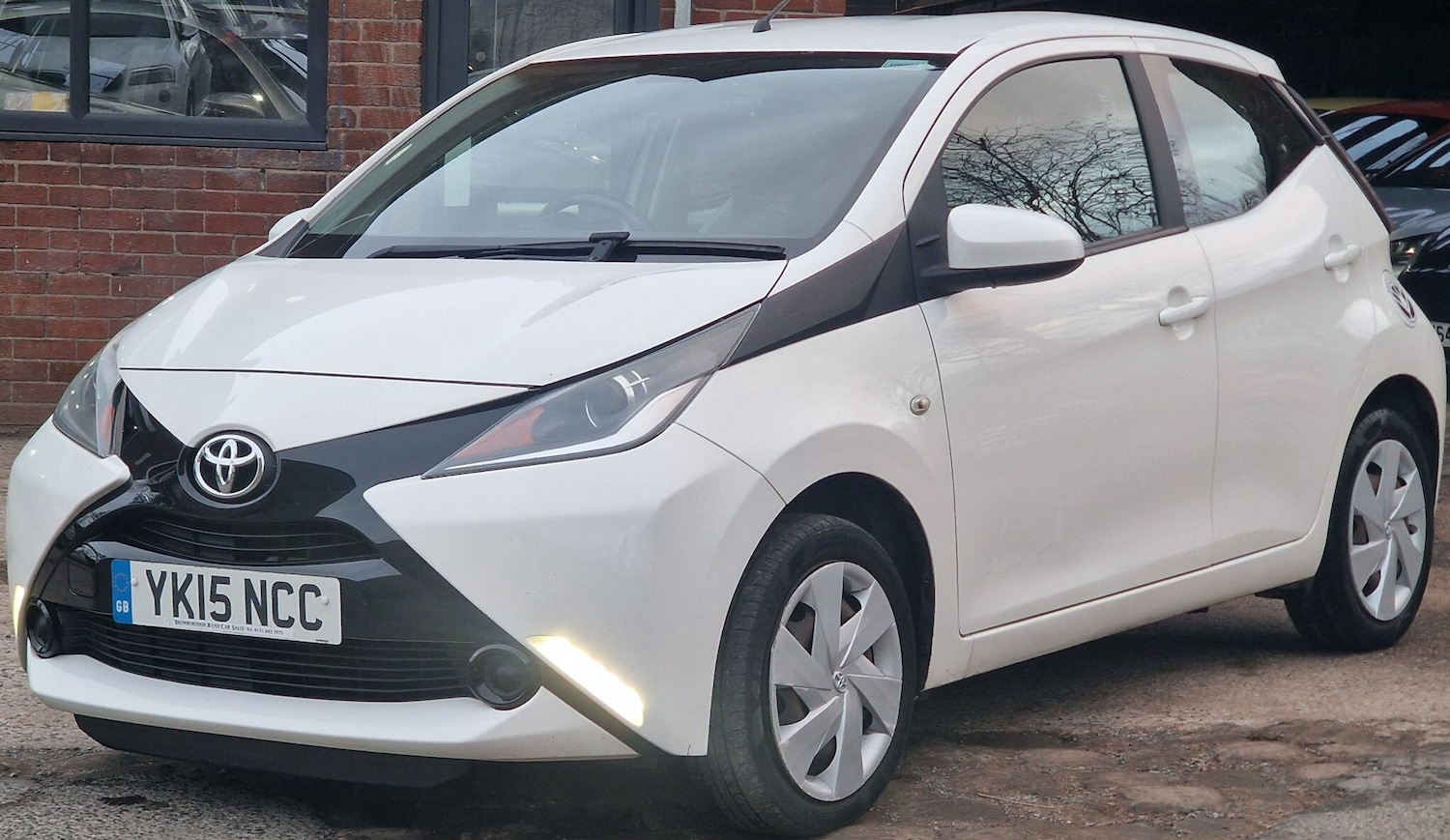 Used Toyota AYGO 2015 for sale - 77057326: Photo 3