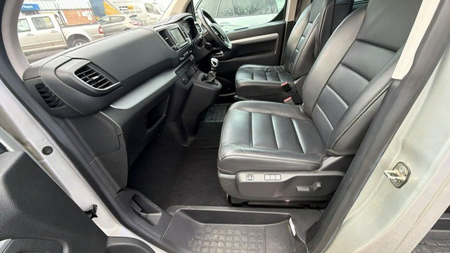 Used Peugeot Traveller 2017 for sale - 77241497: Photo 8