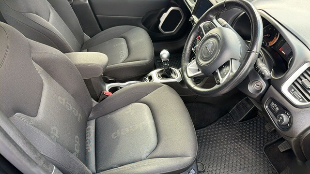 Used Jeep Renegade 2016 for sale - 77666031: Photo 9