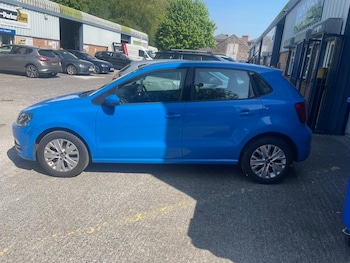 Used Volkswagen Polo 2015 for sale - 78390183: Photo