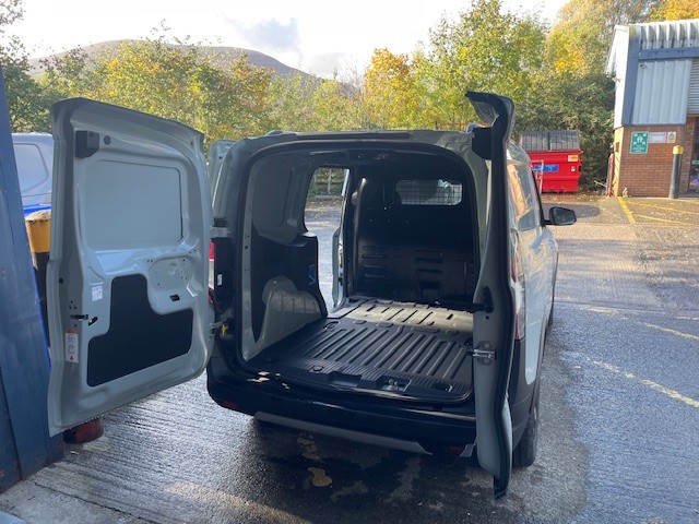 Used Ford Transit Courier 2024 for sale - 76369016: Photo 16