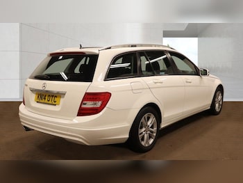 Used Mercedes-Benz C Class 2014 for sale - 79157802: Photo