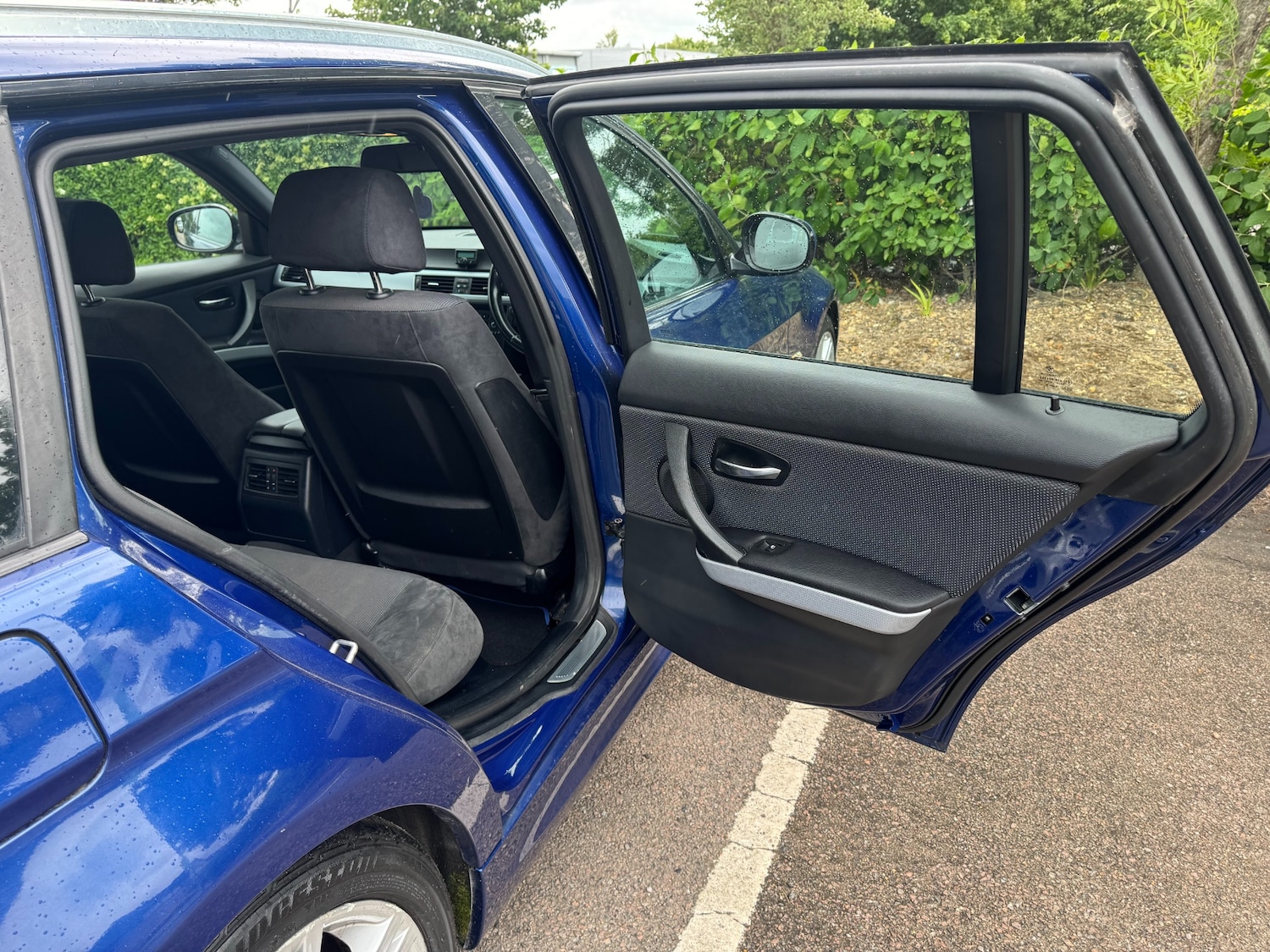 Used BMW 3 Series 2011 for sale - 76340388: Photo 15