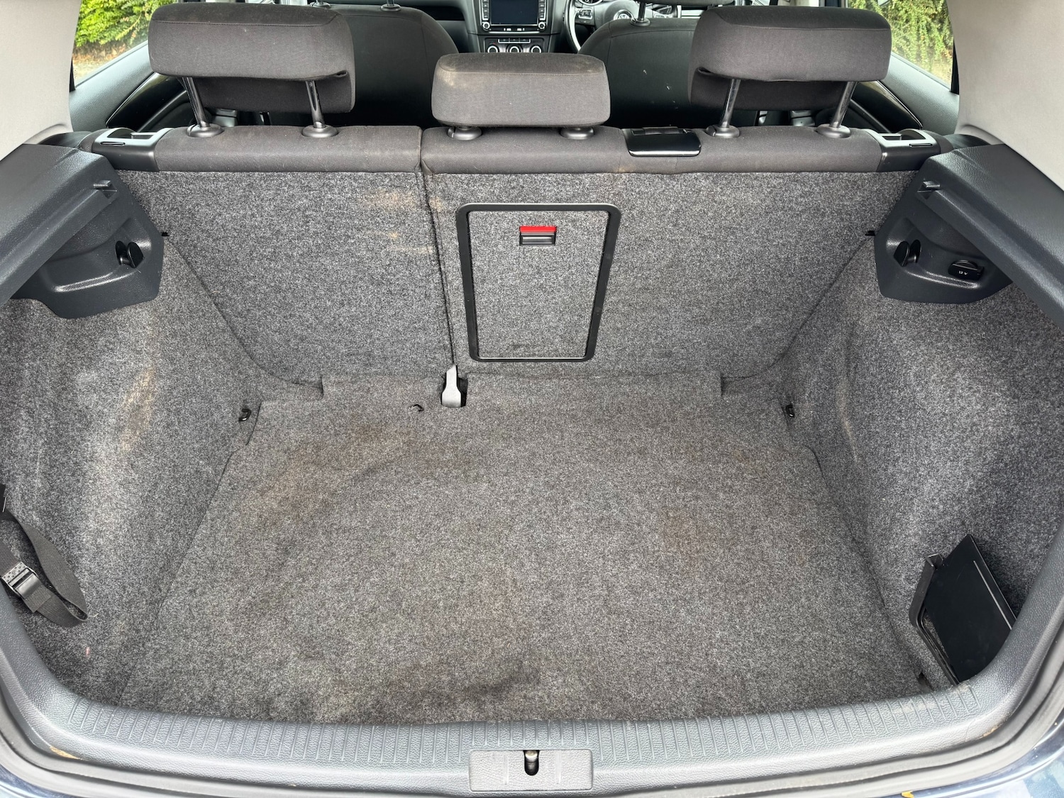 Used Volkswagen Golf 2011 for sale - 76232903: Photo 10