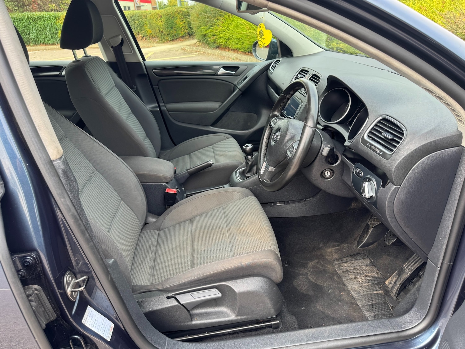 Used Volkswagen Golf 2011 for sale - 76232903: Photo 18