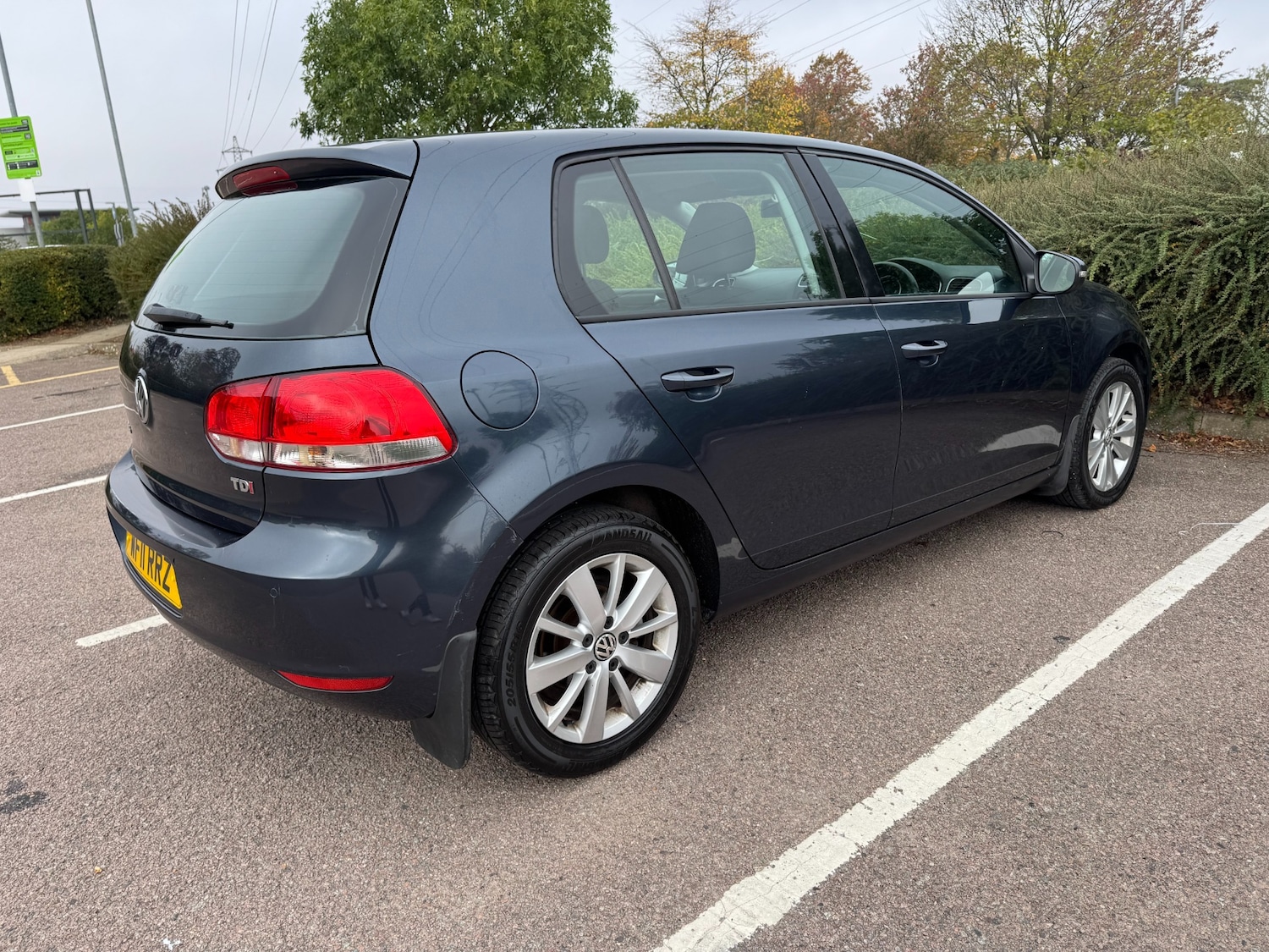 Used Volkswagen Golf 2011 for sale - 76232903: Photo 6