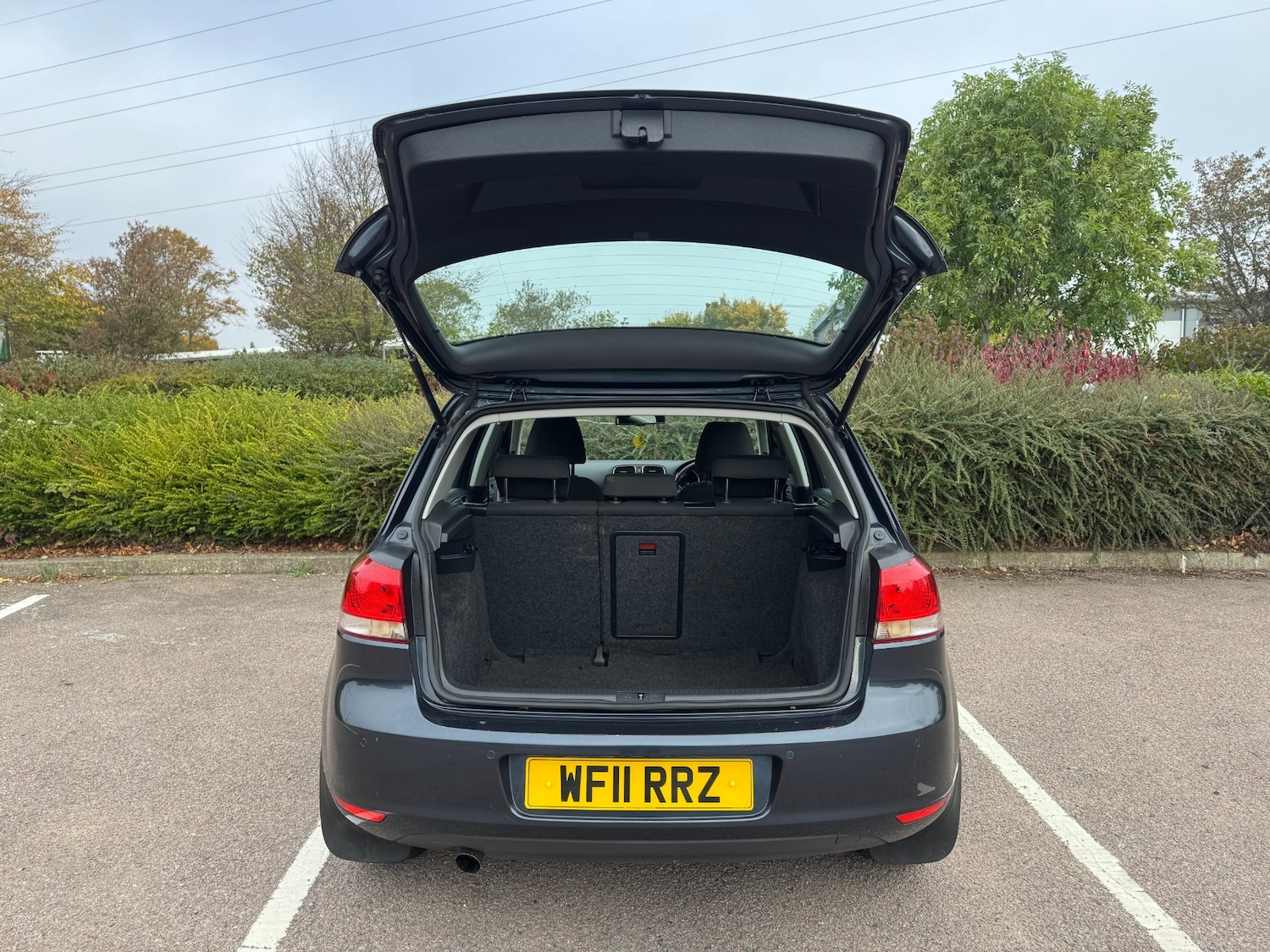 Used Volkswagen Golf 2011 for sale - 76232903: Photo 9